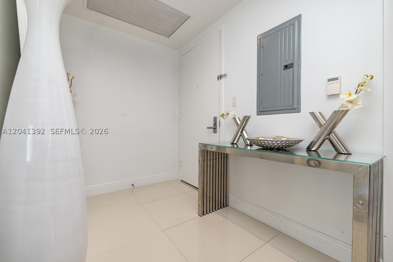 475 Brickell Ave #4715 Miami, FL 33131