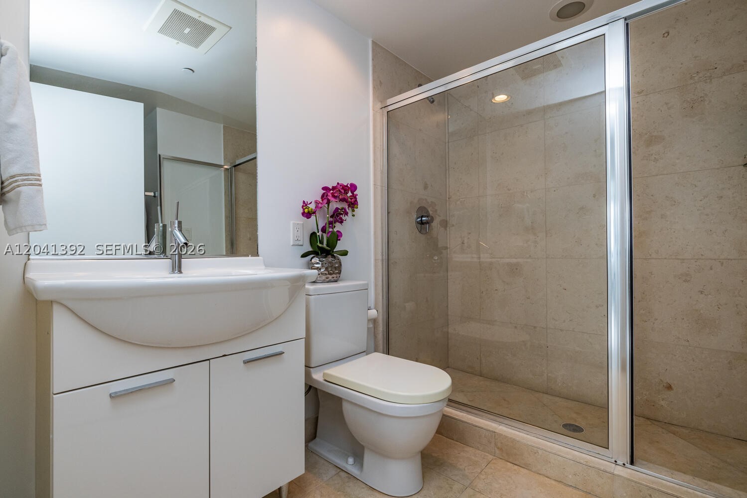 475 Brickell Ave #4715 Miami, FL 33131