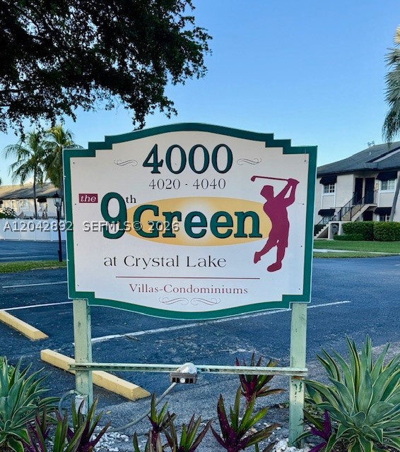 4000 Crystal Lk Dr #112