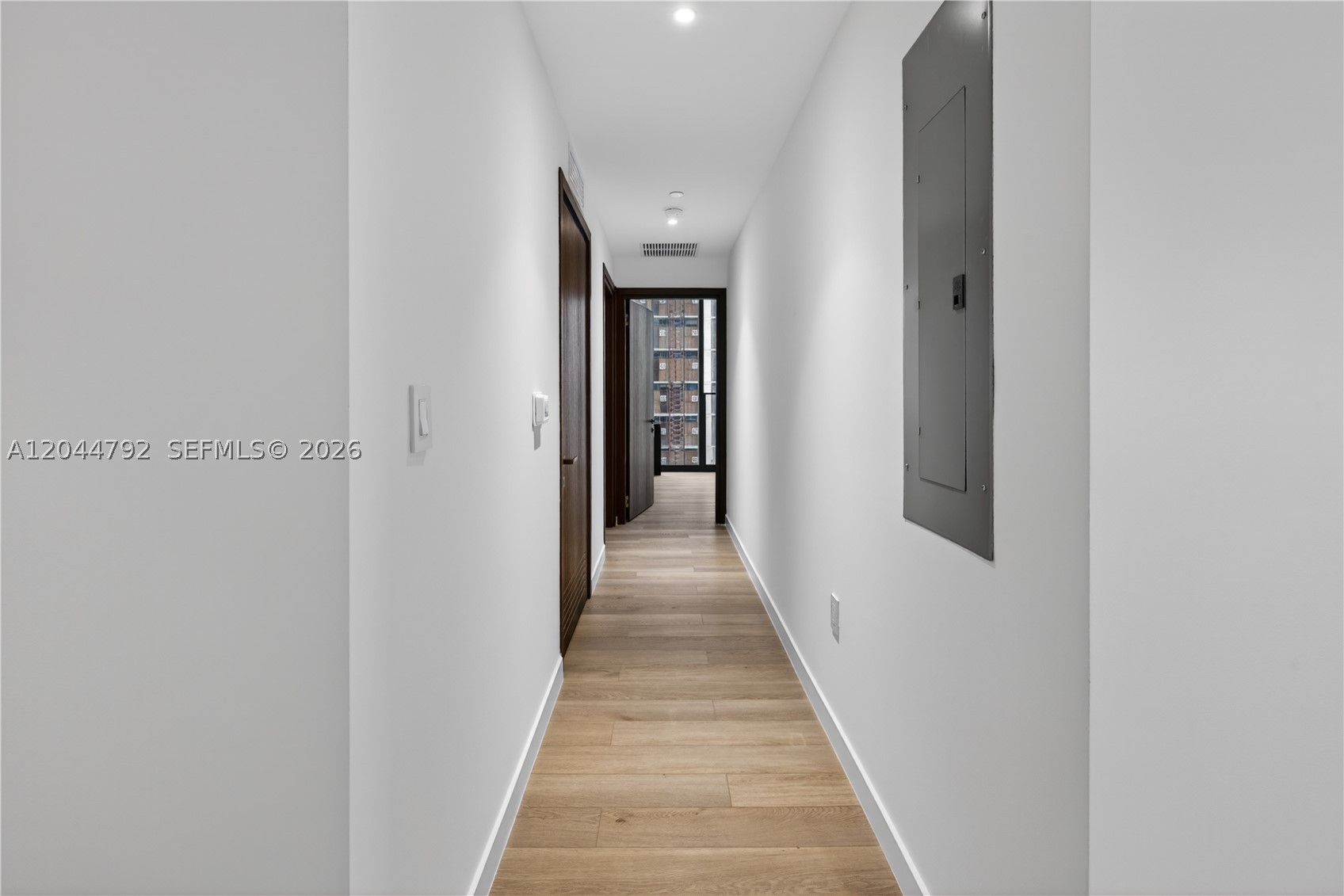 image E11EVEN Hotel & Residences6