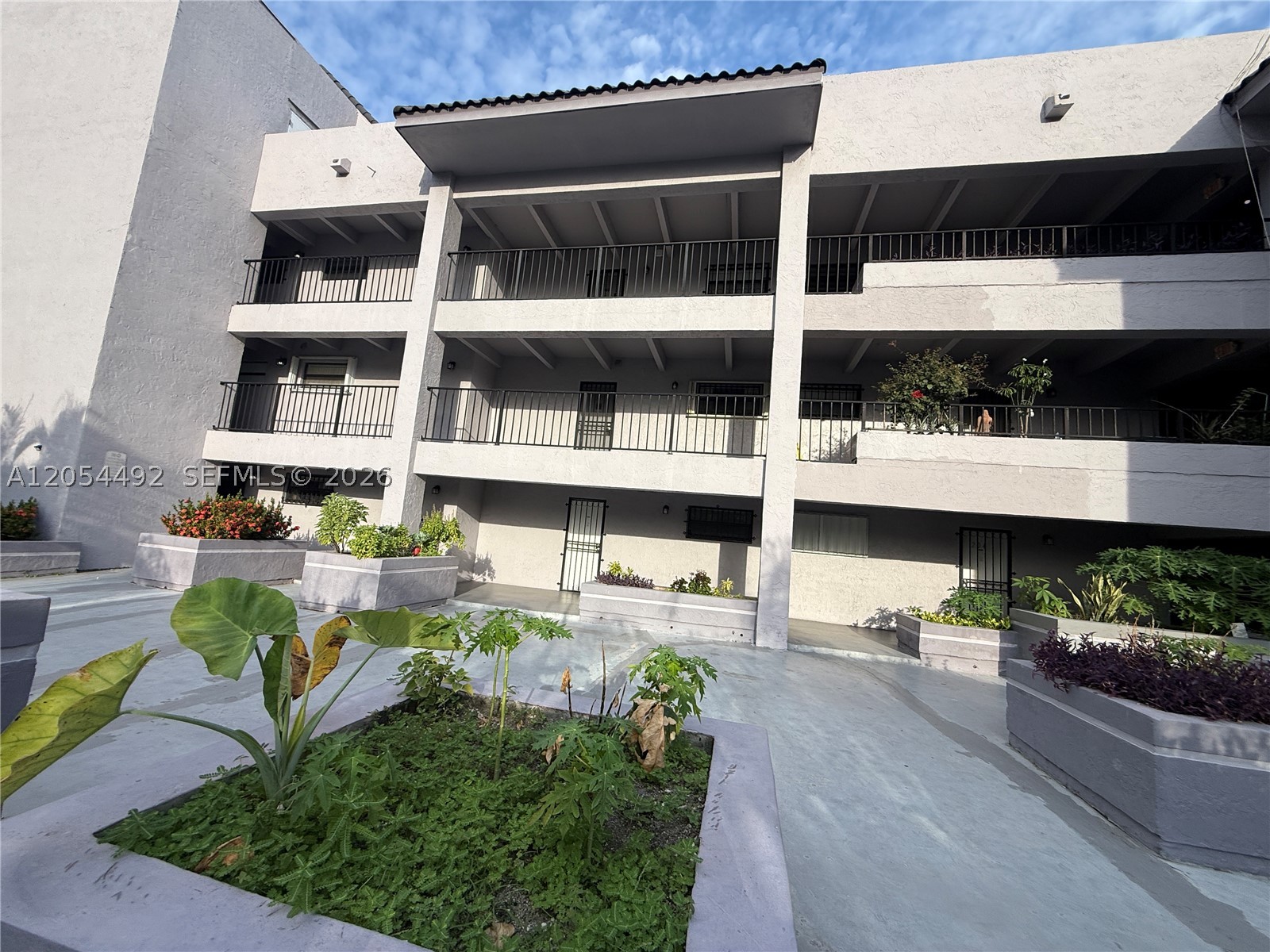 777 SW 9th Ave #205 Miami, FL 33130