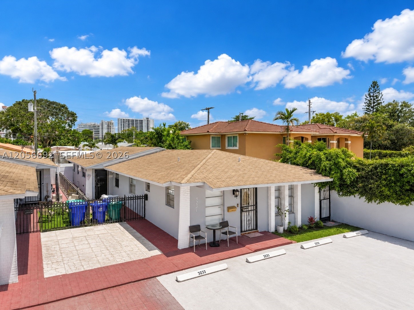 3231 SW 25th St