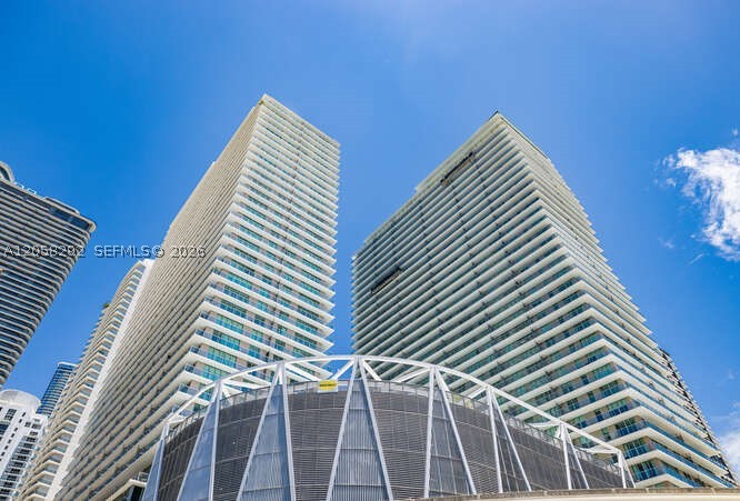 image Axis on Brickell North0