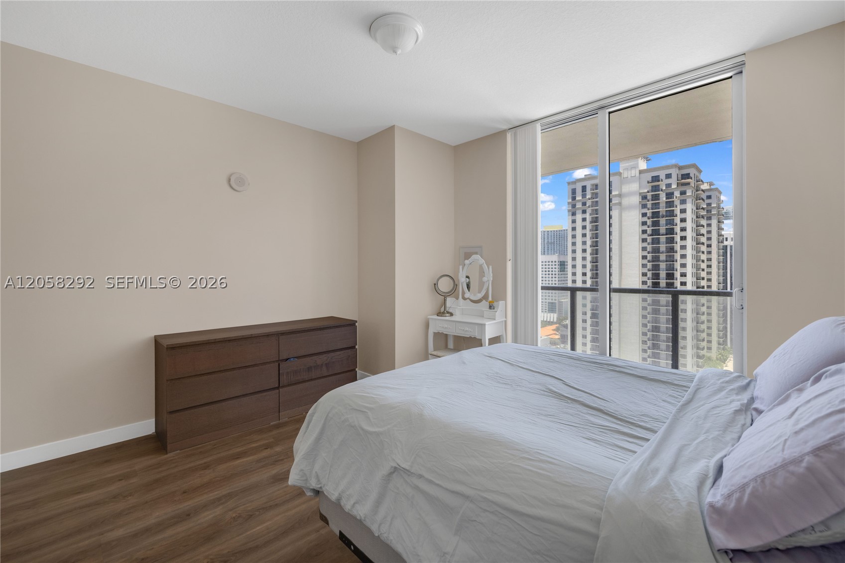 image Axis on Brickell North15