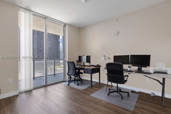 image Axis on Brickell North22