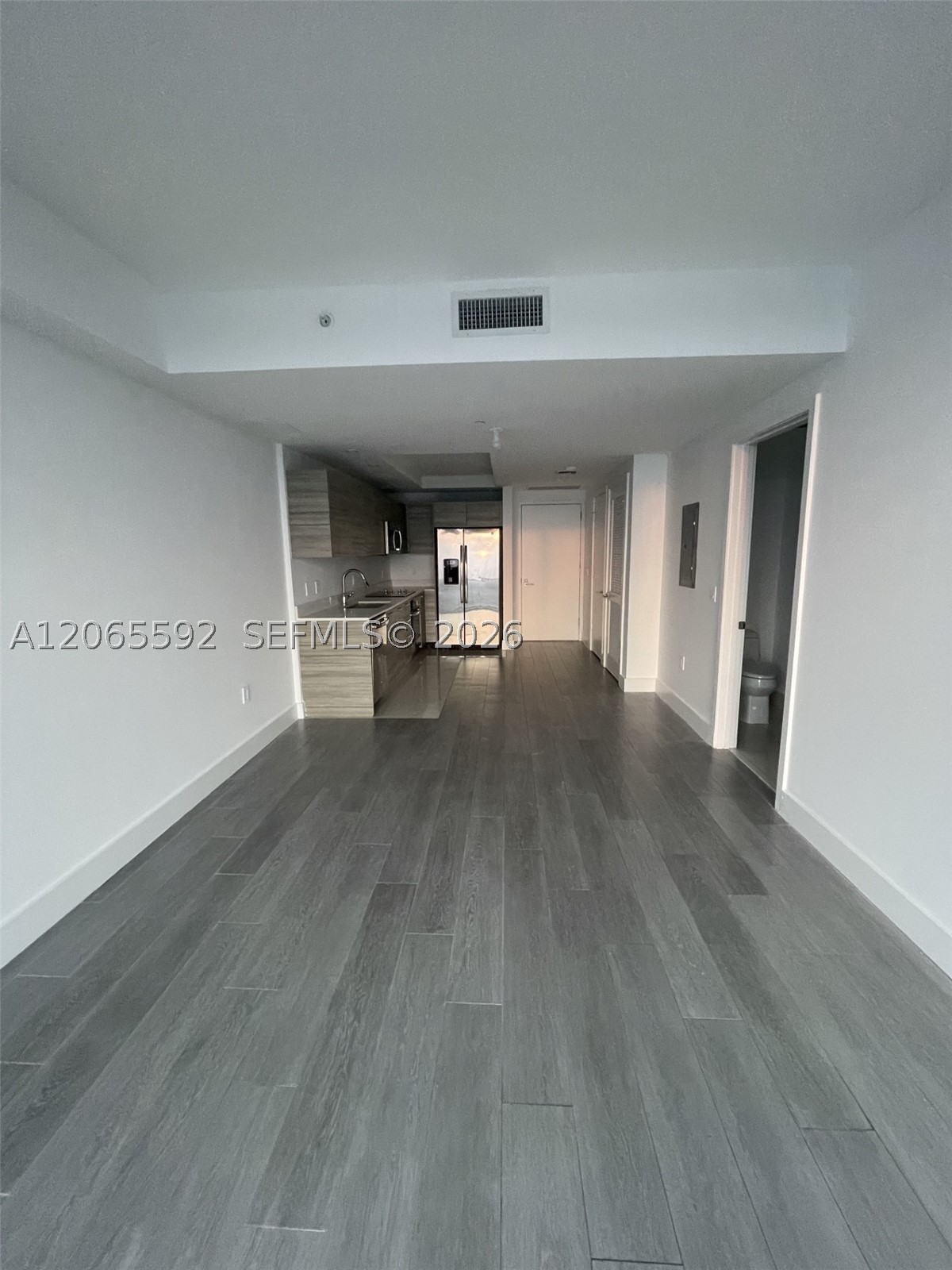 121 NE 34th St #1810