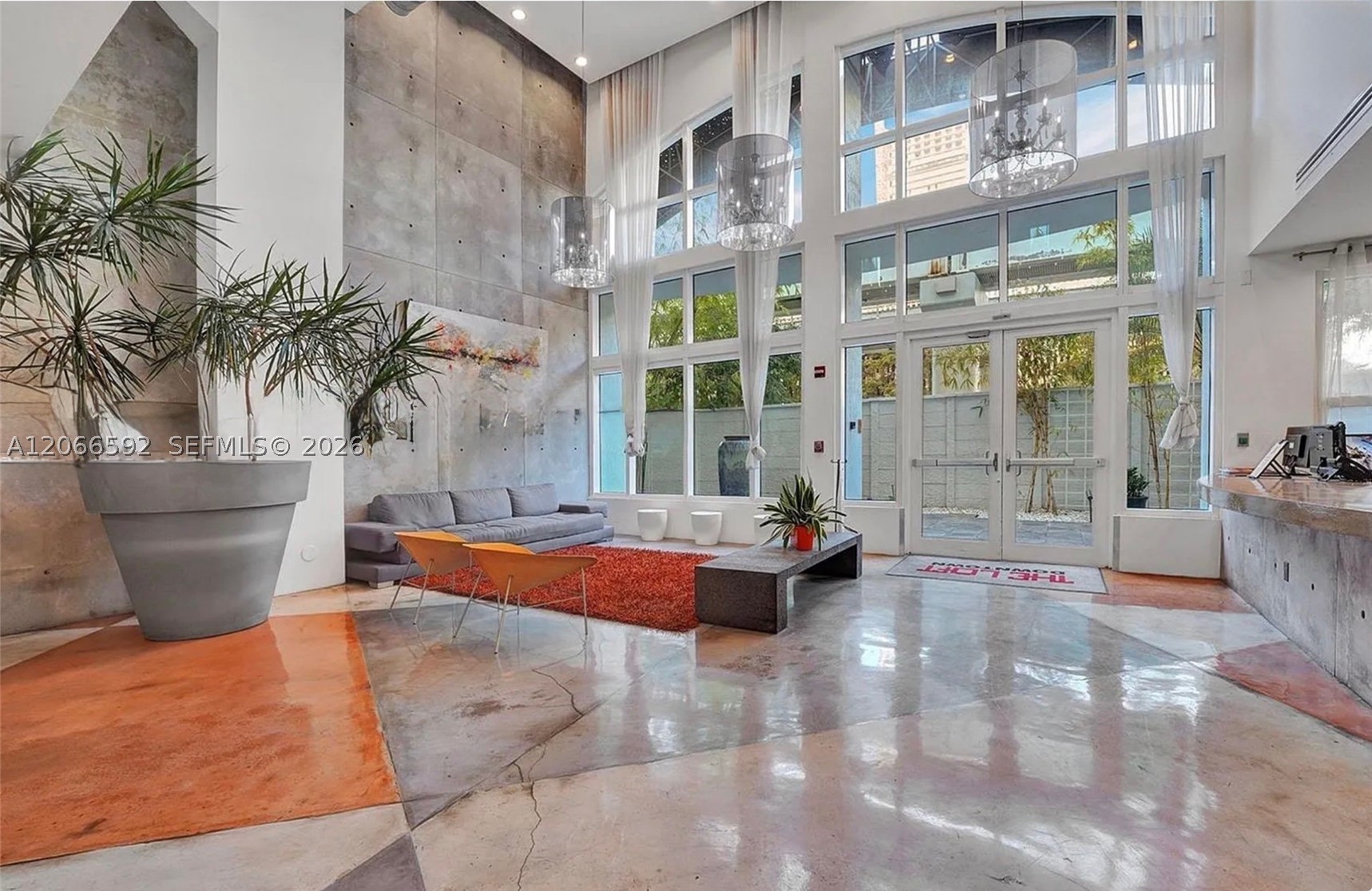 image Loft Downtown I13