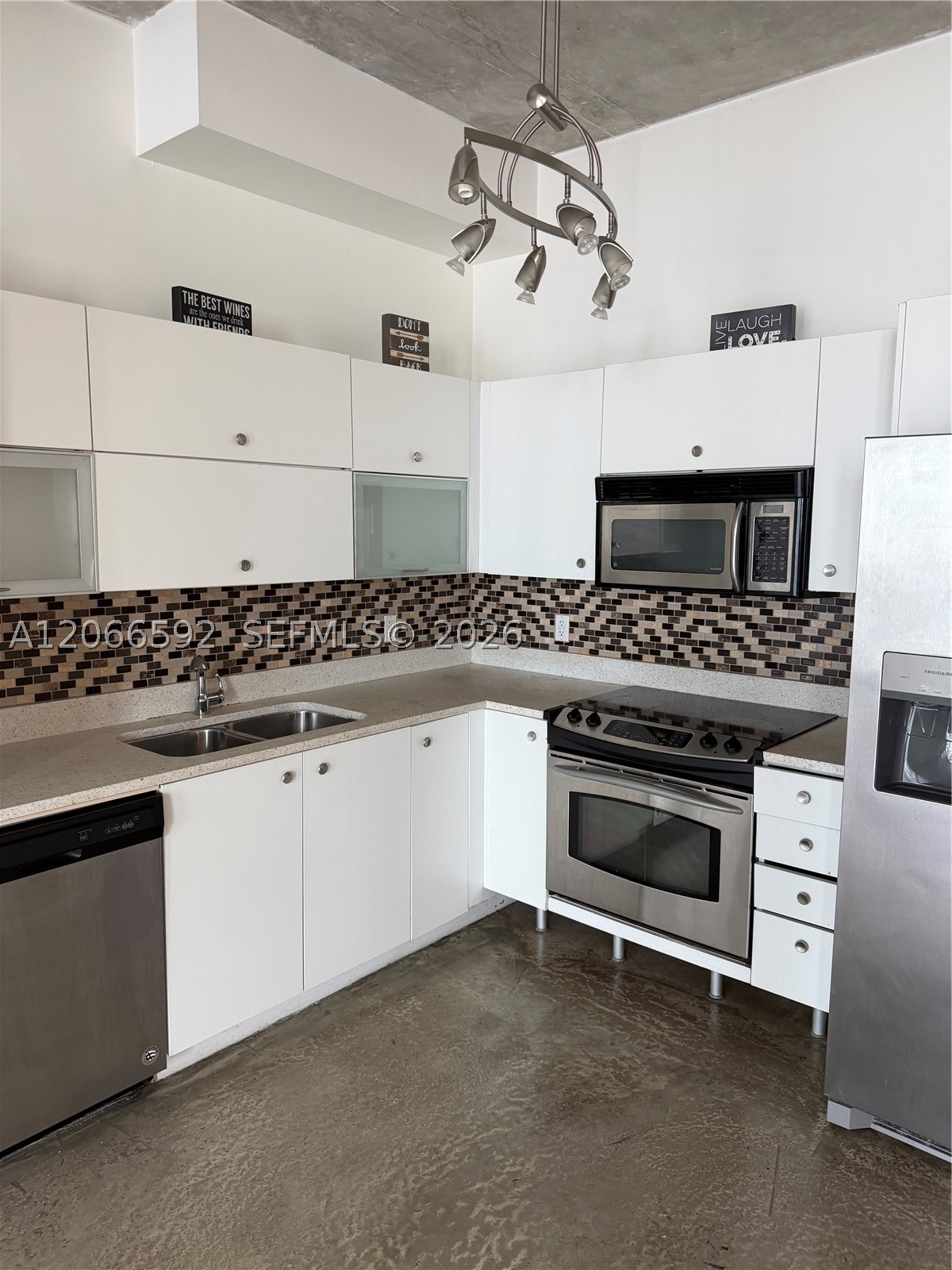 image Loft Downtown I3