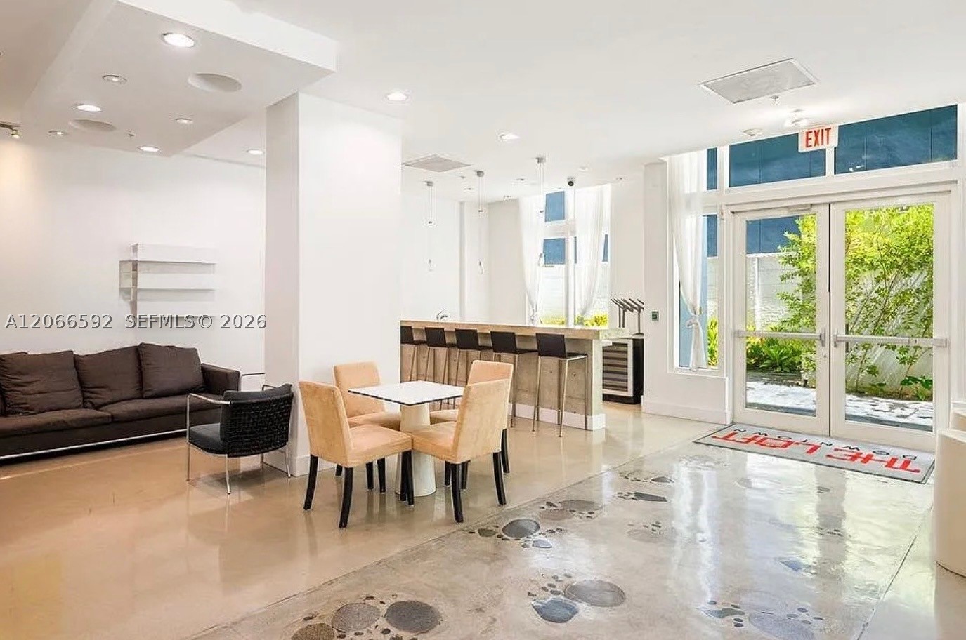 image Loft Downtown I8