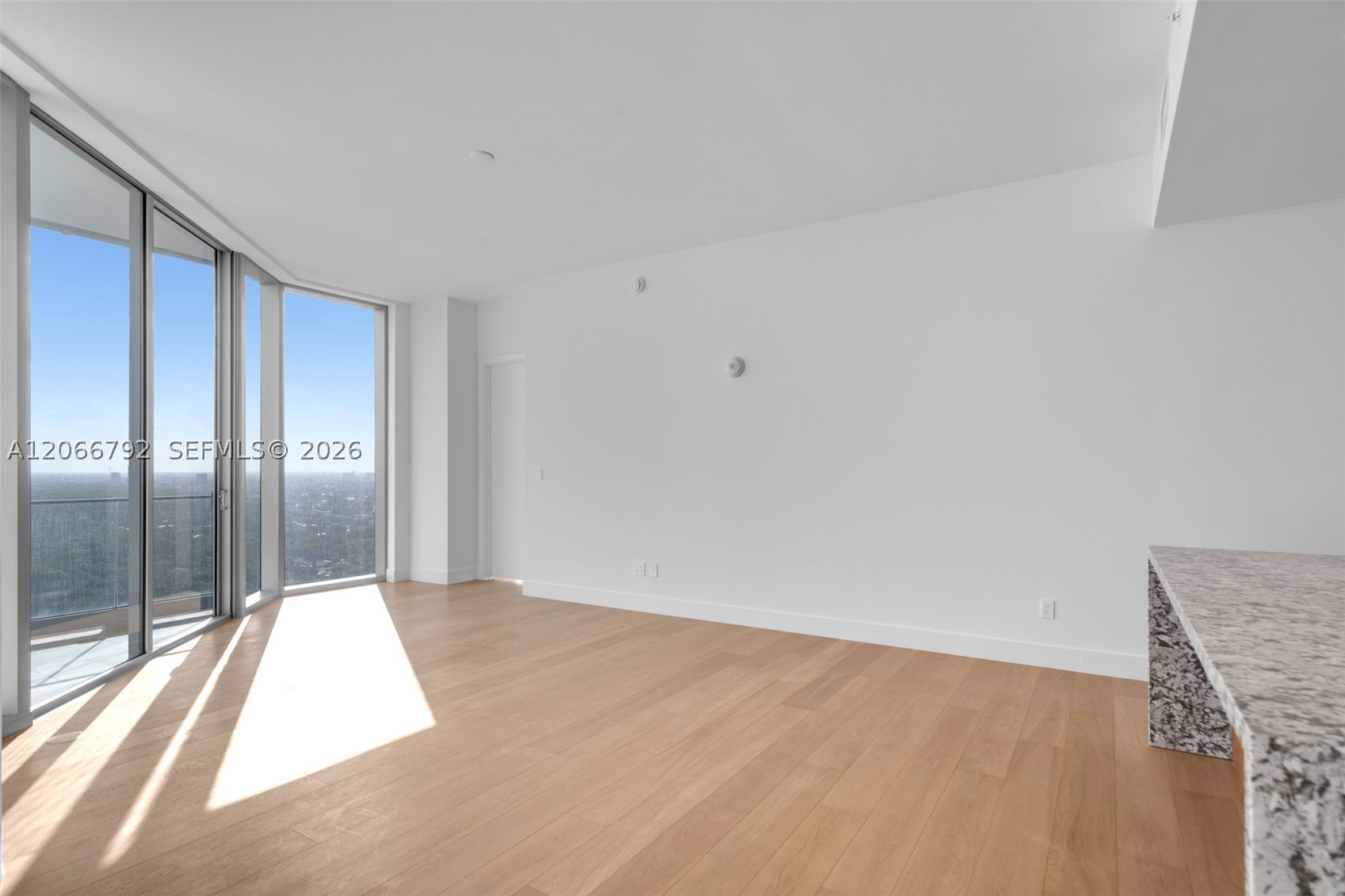 image Una Residences12