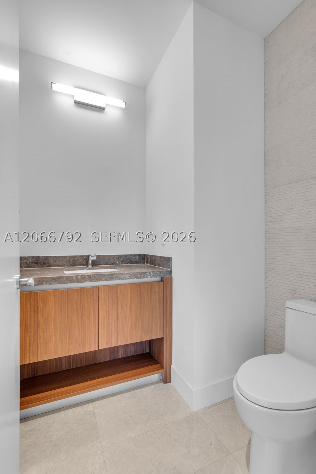 image Una Residences55
