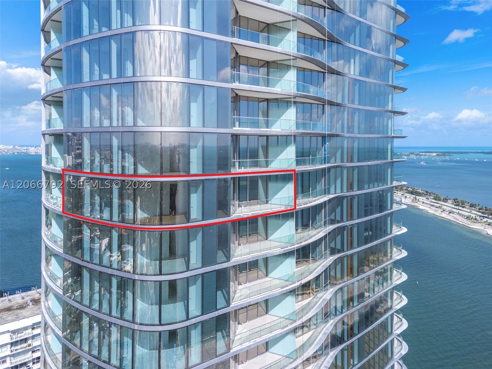image Una Residences60