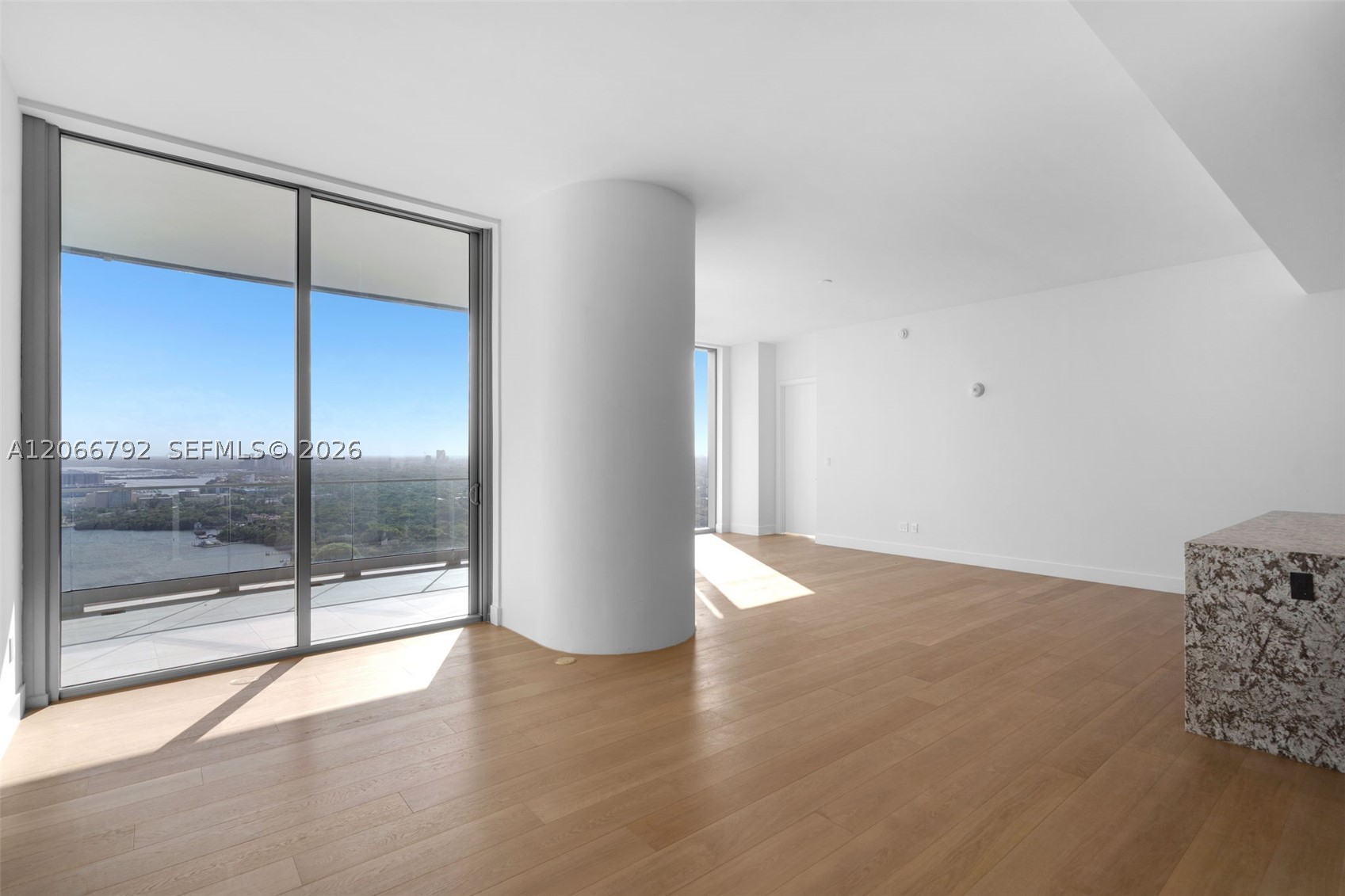 image Una Residences6