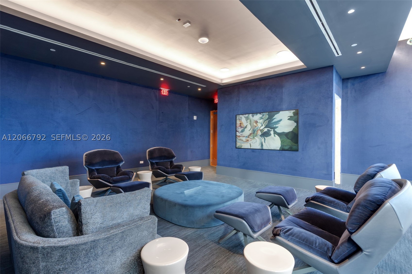 image Una Residences74