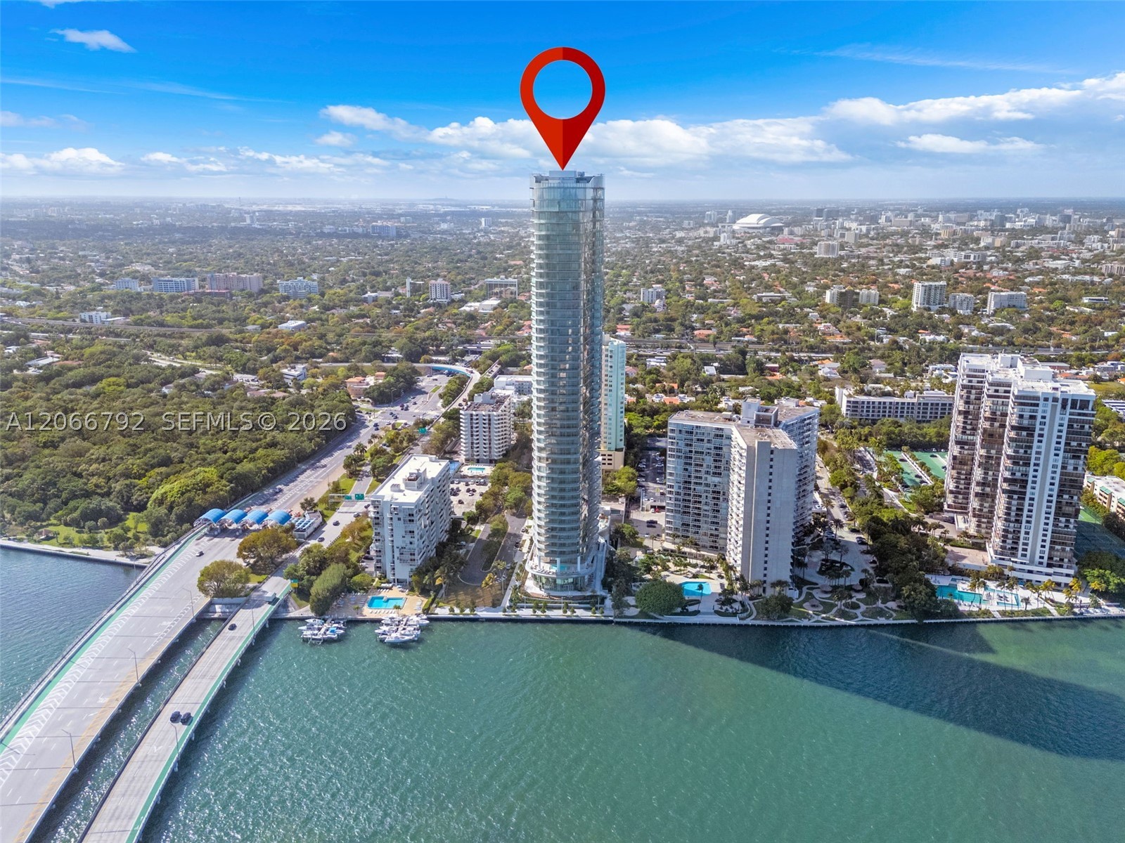 image Una Residences88