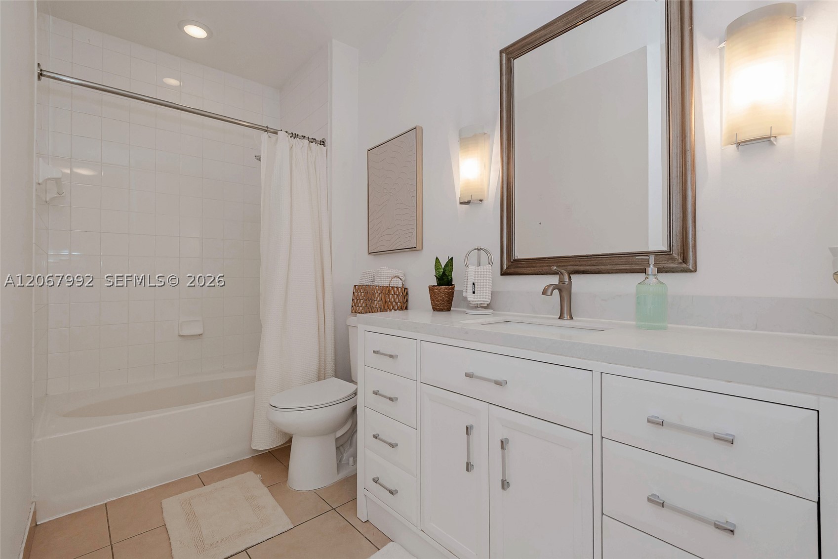 image Cite on the Bay West20