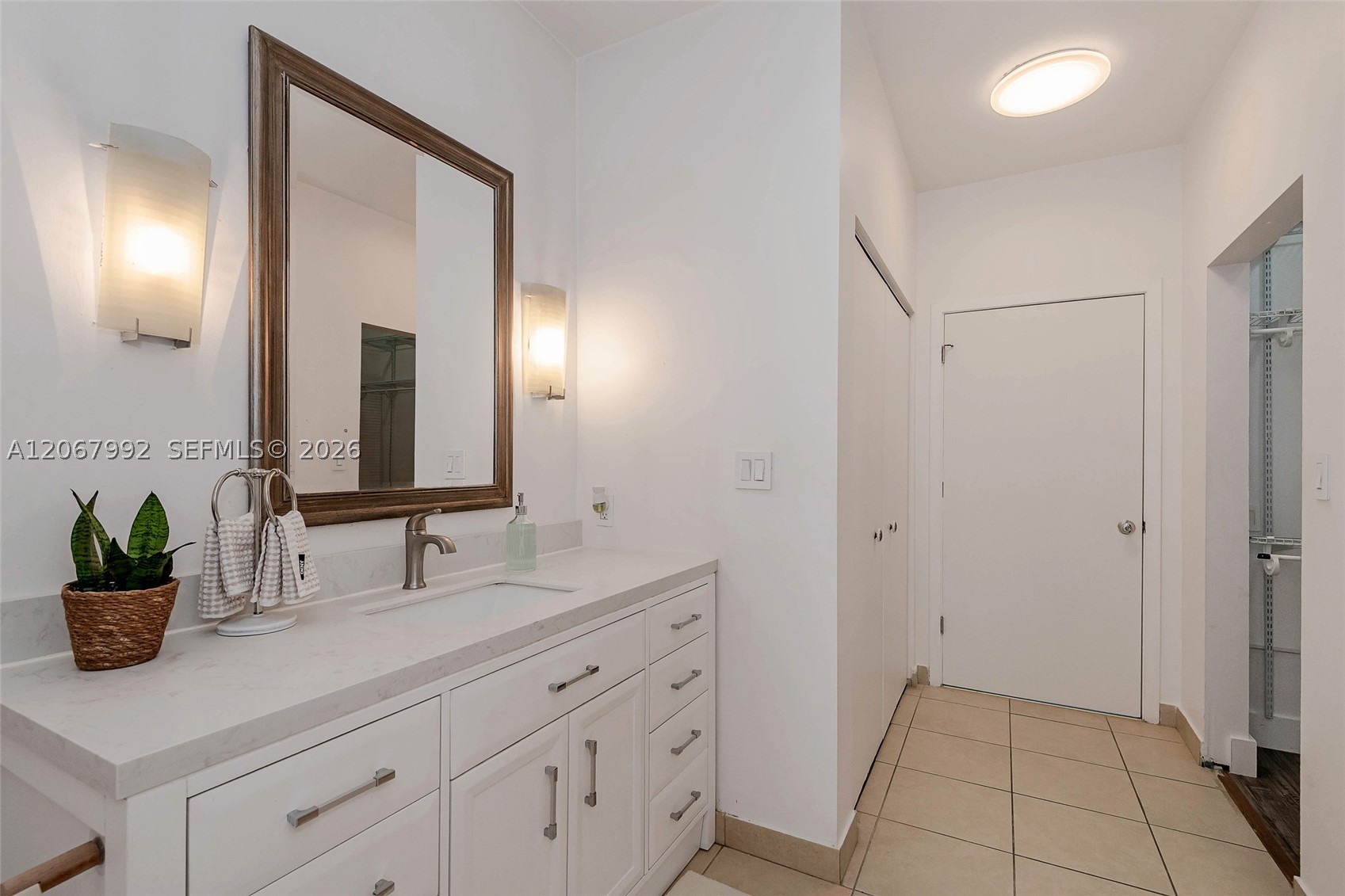 image Cite on the Bay West21