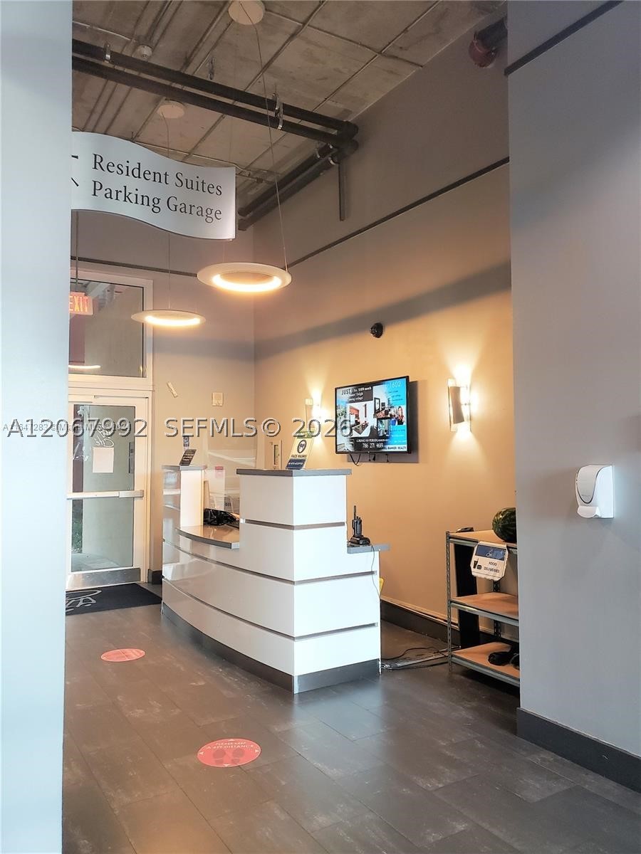image Cite on the Bay West31