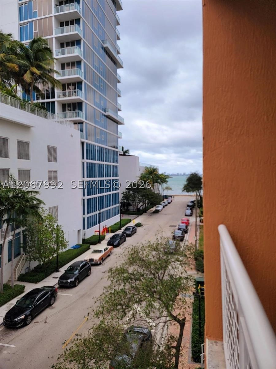 image Cite on the Bay West38