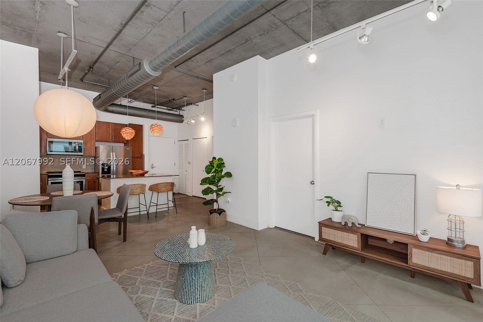 image Cite on the Bay West7