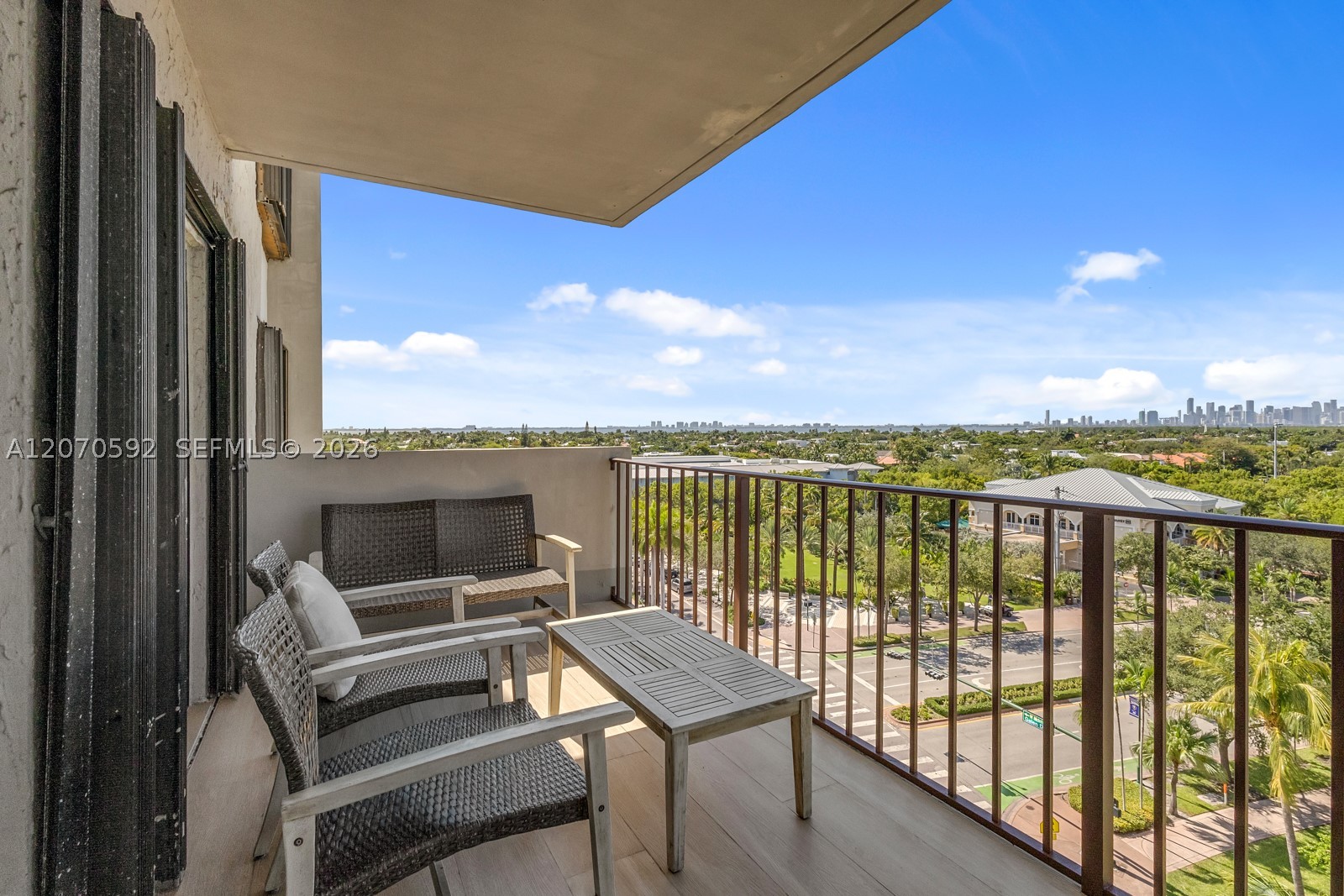 575 Crandon Blvd #801 Key Biscayne, FL 33149
