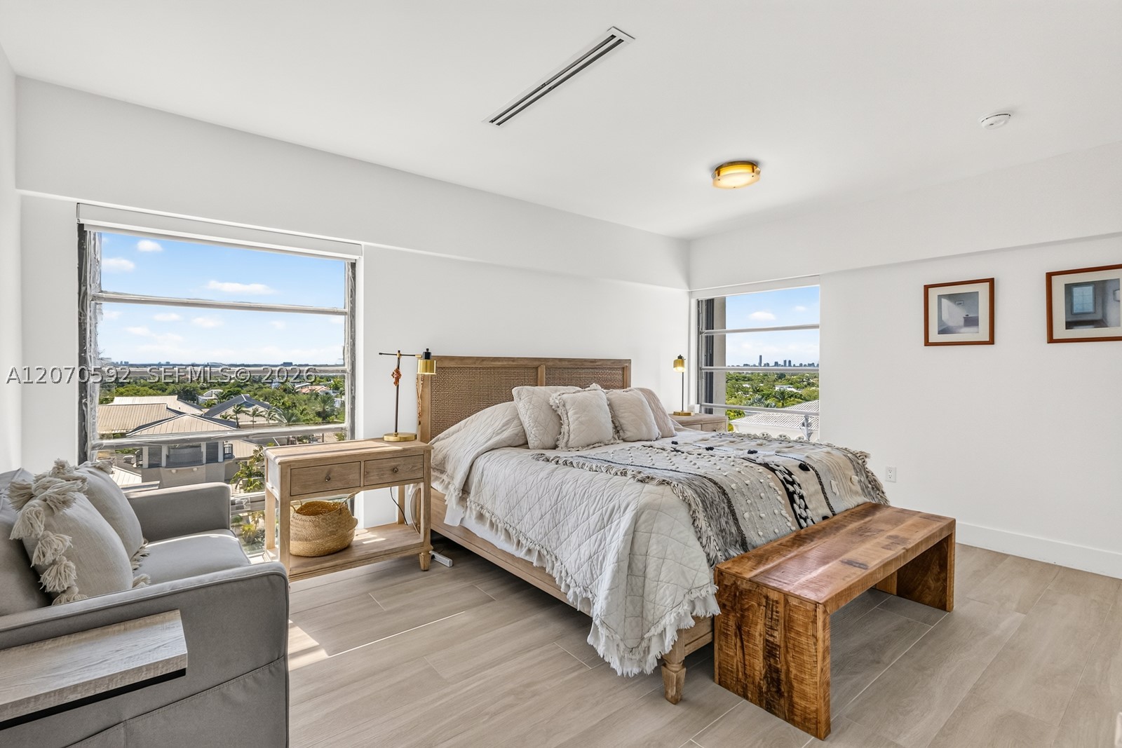 575 Crandon Blvd #801 Key Biscayne, FL 33149