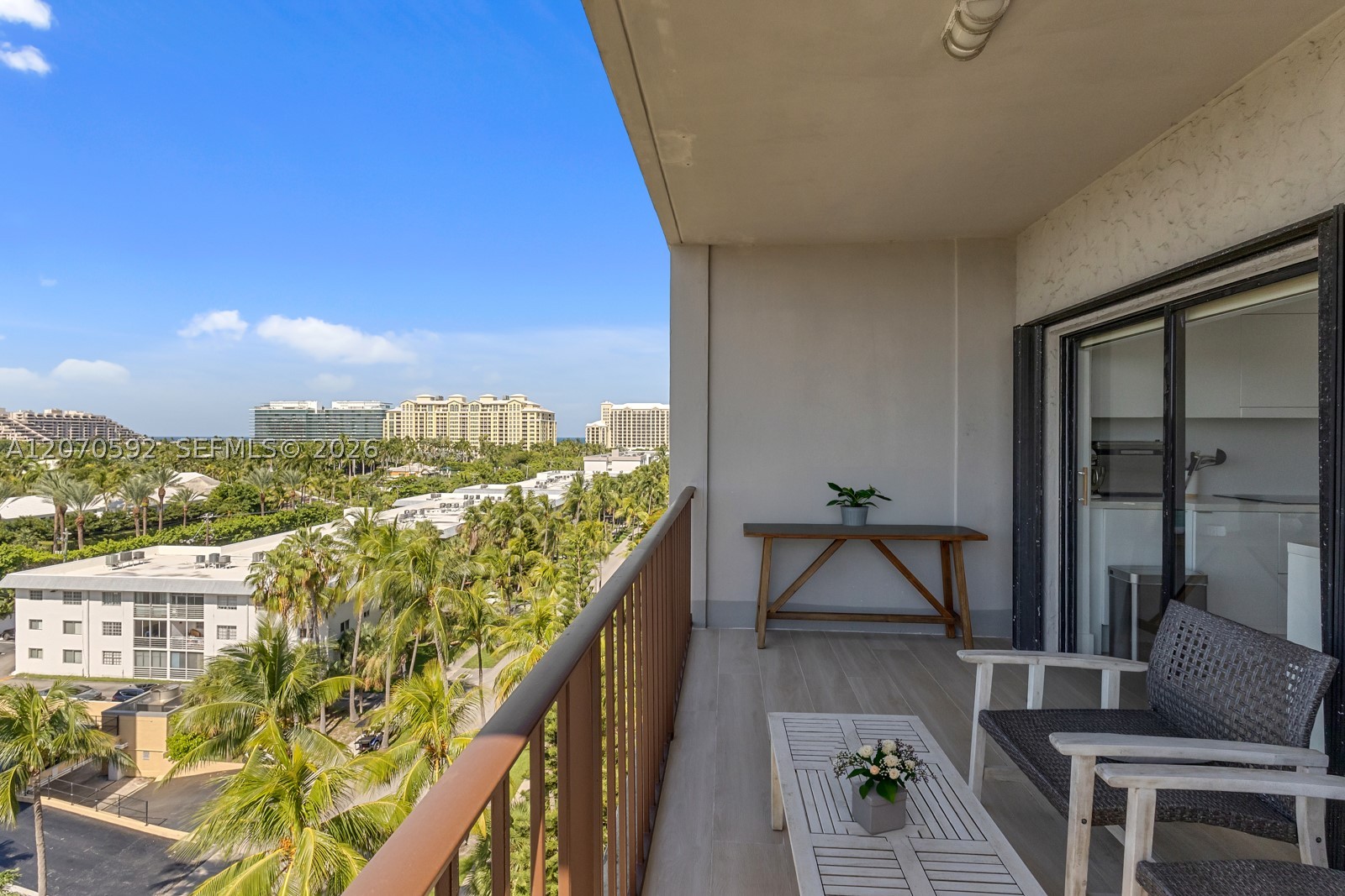 575 Crandon Blvd #801 Key Biscayne, FL 33149