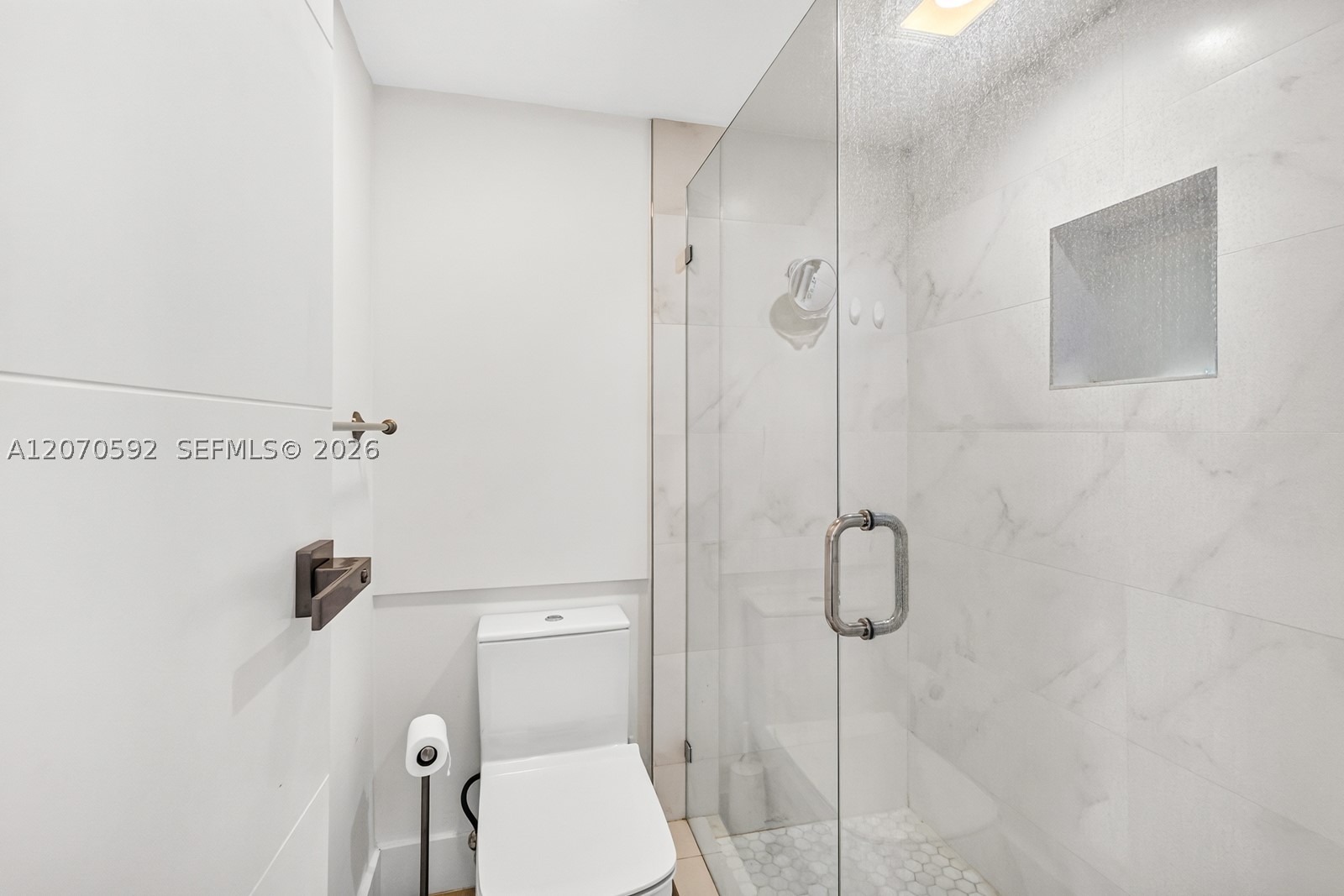 575 Crandon Blvd #801 Key Biscayne, FL 33149