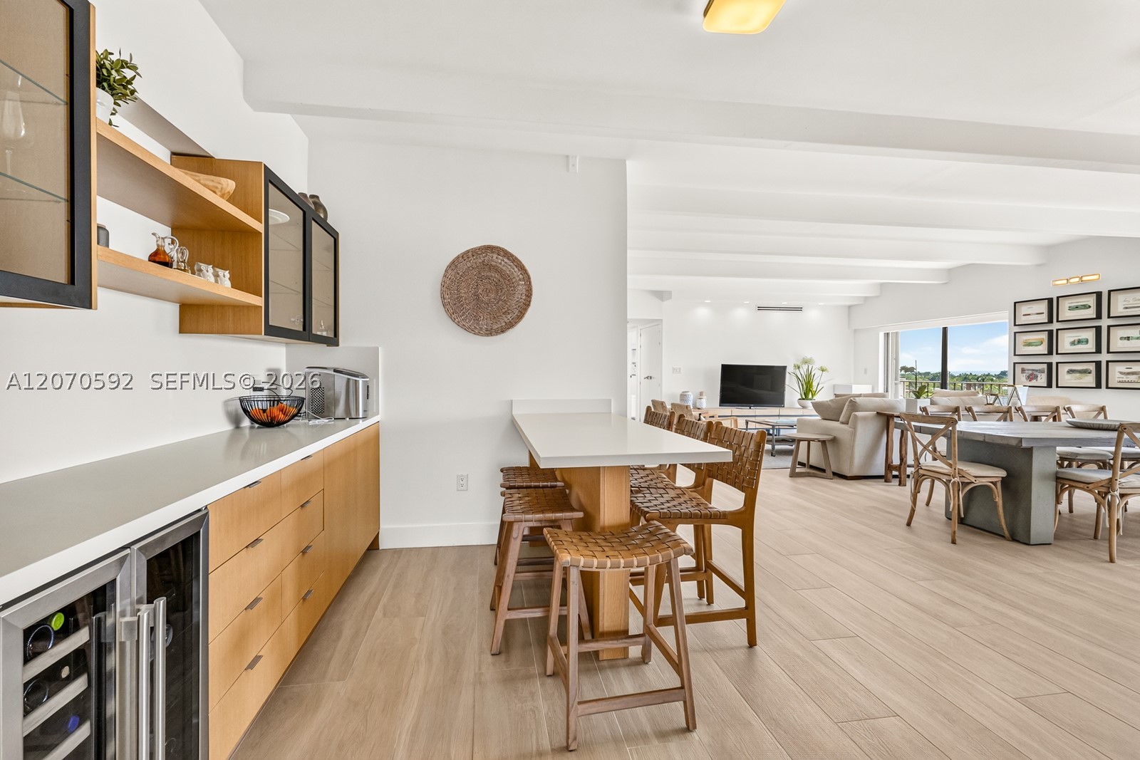 575 Crandon Blvd #801 Key Biscayne, FL 33149