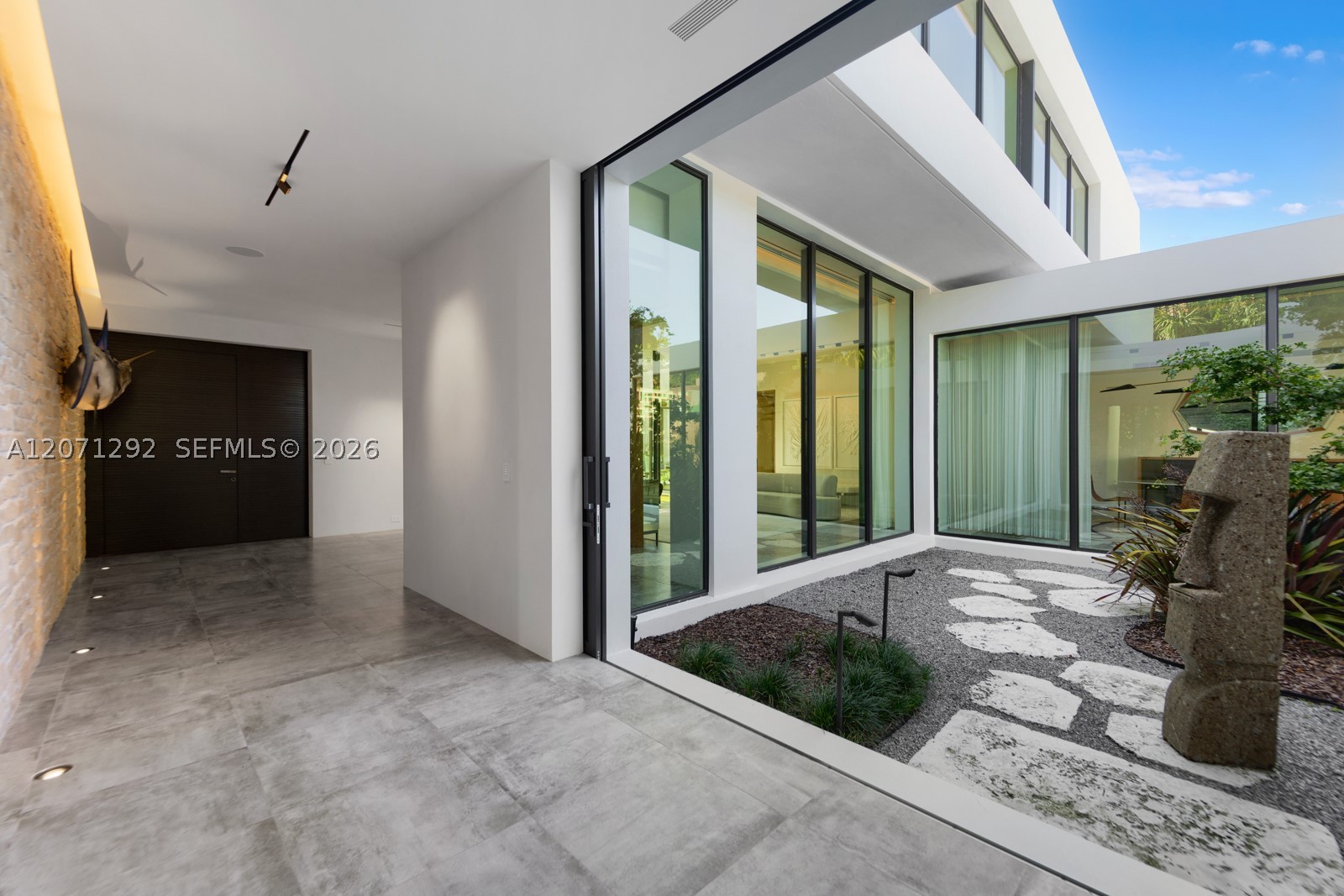 121 Nurmi Dr Fort Lauderdale, FL 33301