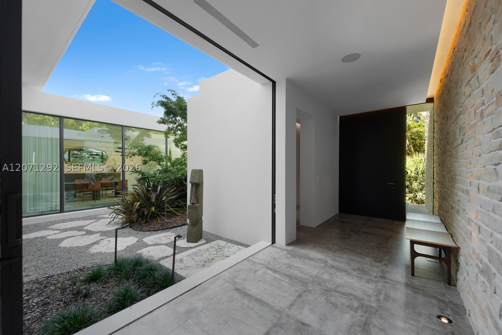 121 Nurmi Dr Fort Lauderdale, FL 33301