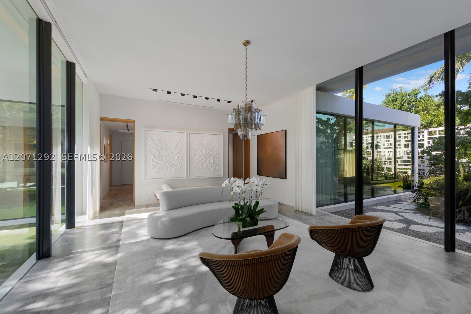 121 Nurmi Dr Fort Lauderdale, FL 33301