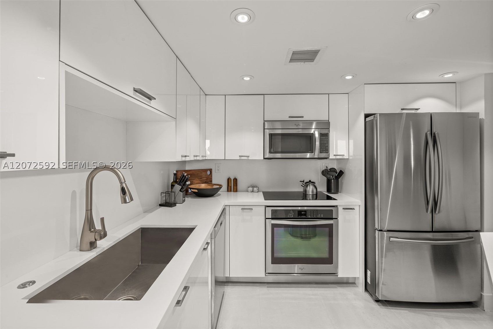 650 West Ave #709 Miami Beach, FL 33139