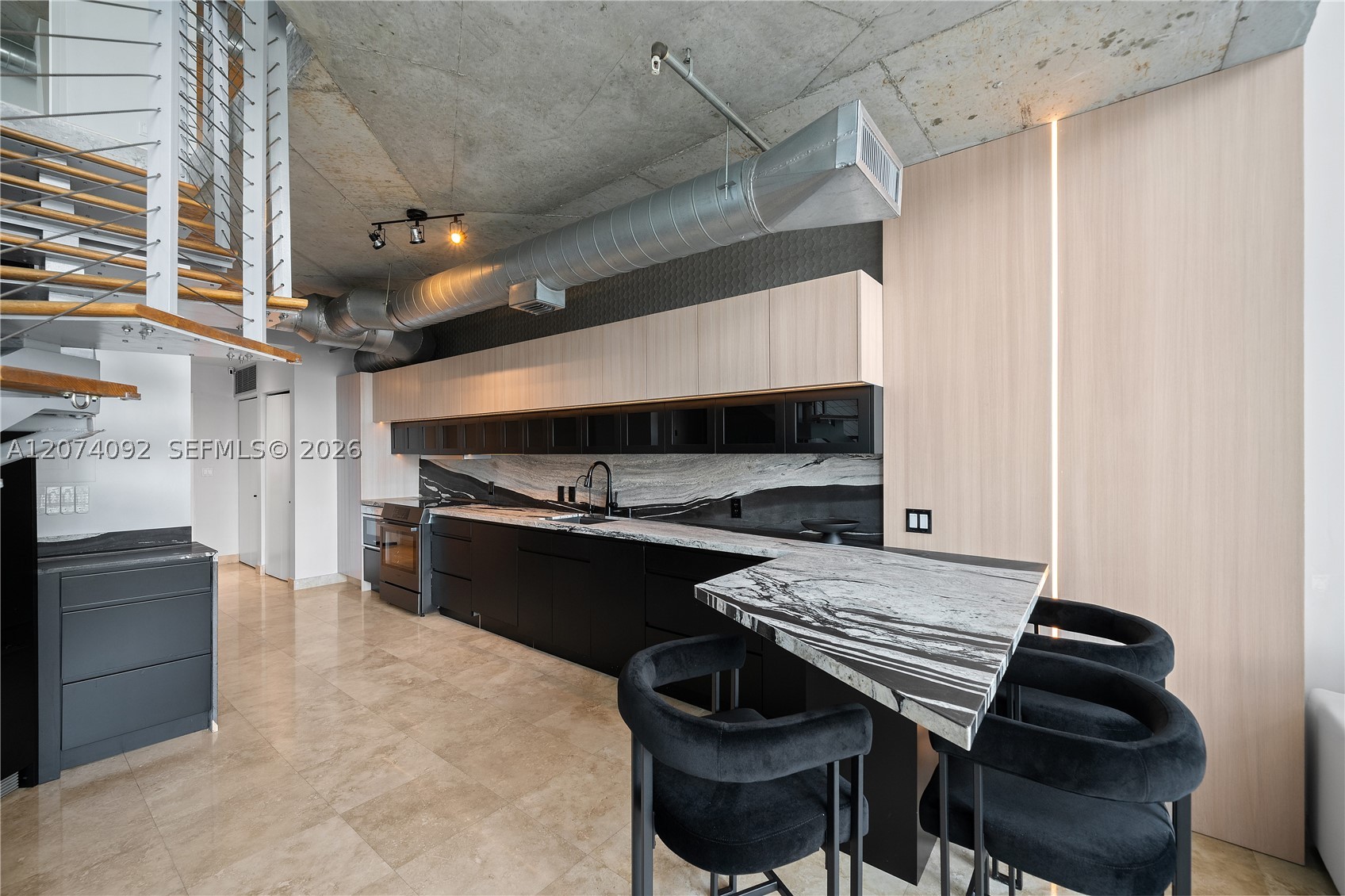 690 SW 1st Ct #2702 Miami, FL 33130