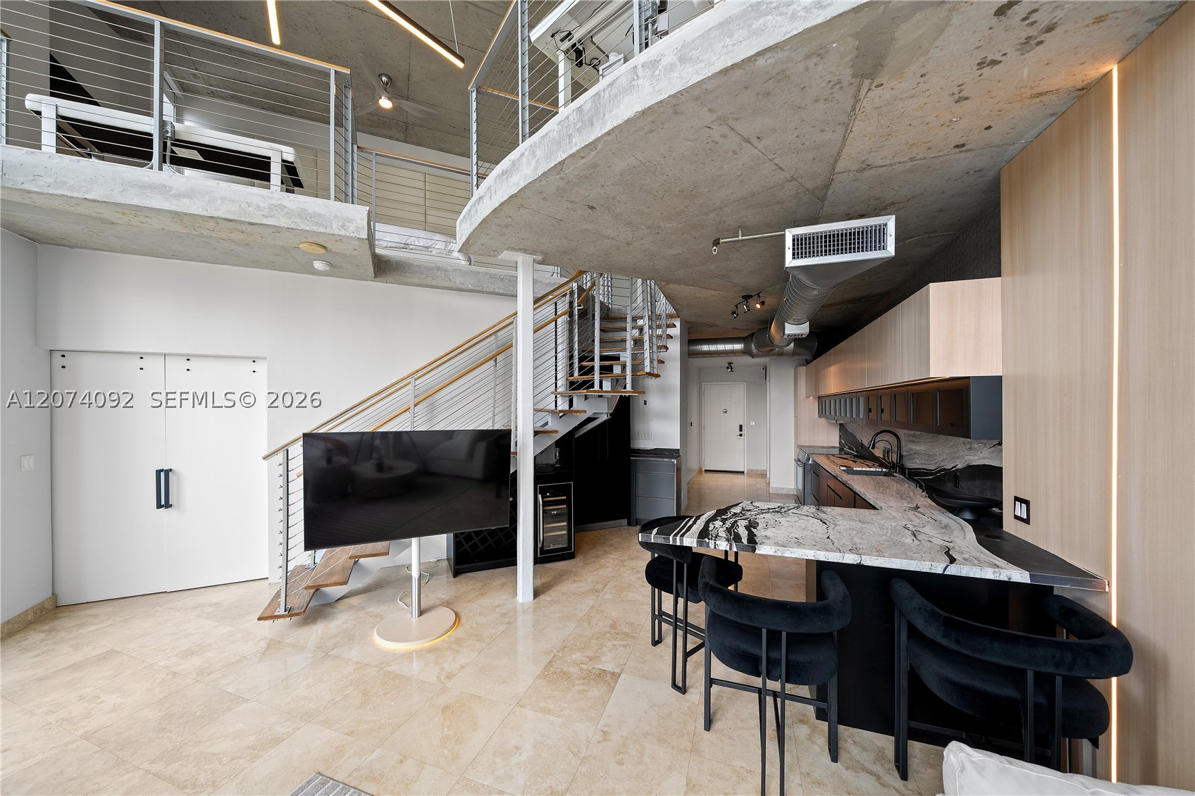 690 SW 1st Ct #2702 Miami, FL 33130