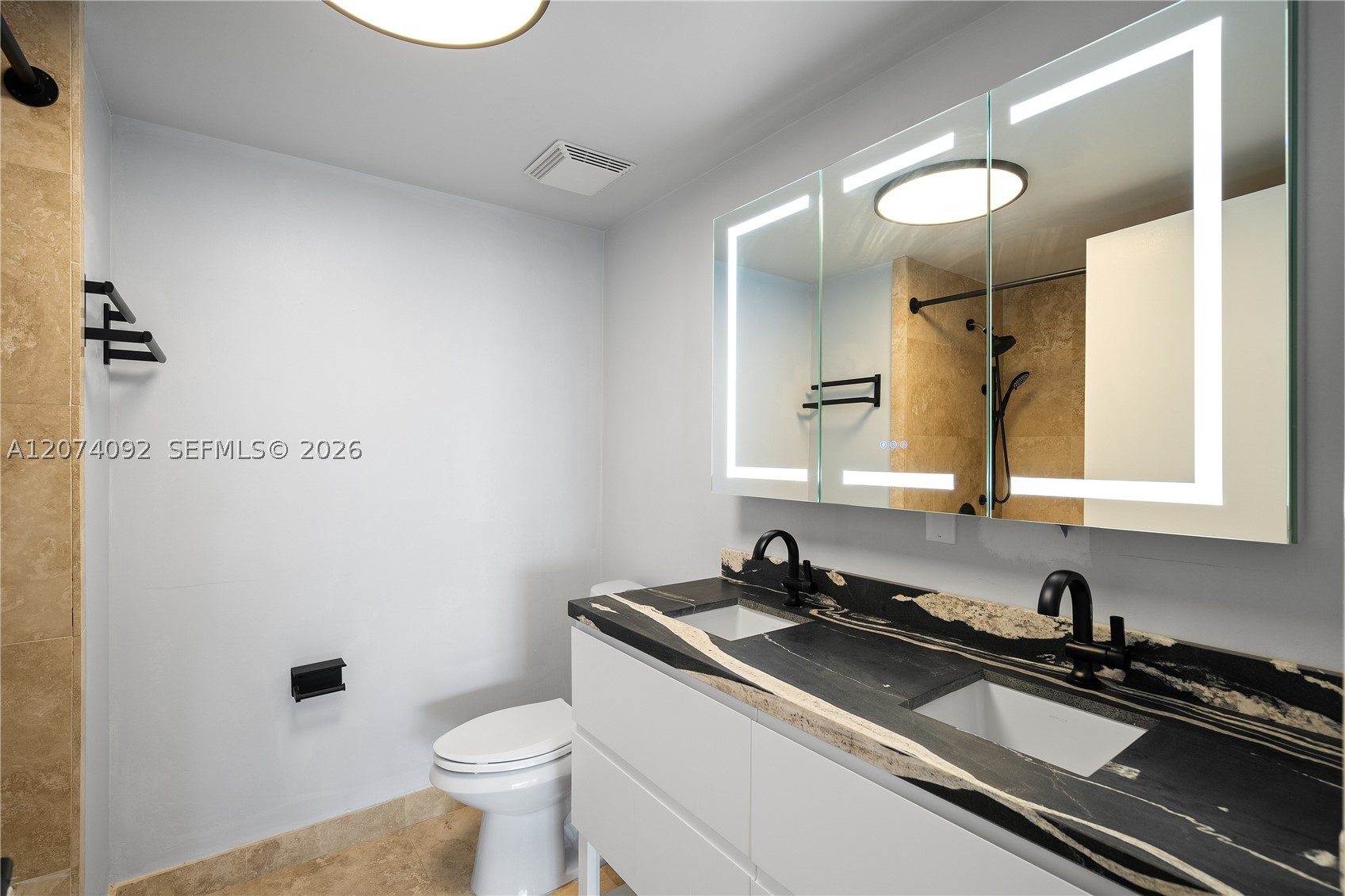 690 SW 1st Ct #2702 Miami, FL 33130