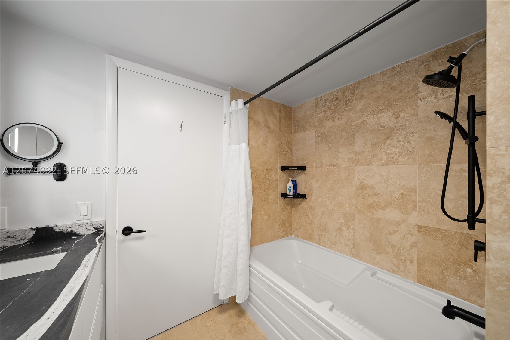 690 SW 1st Ct #2702 Miami, FL 33130