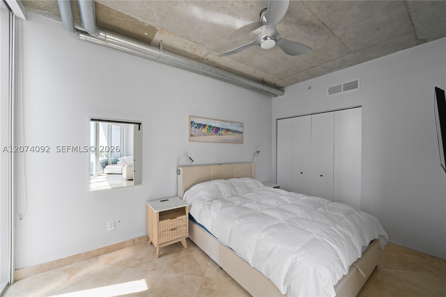 690 SW 1st Ct #2702 Miami, FL 33130