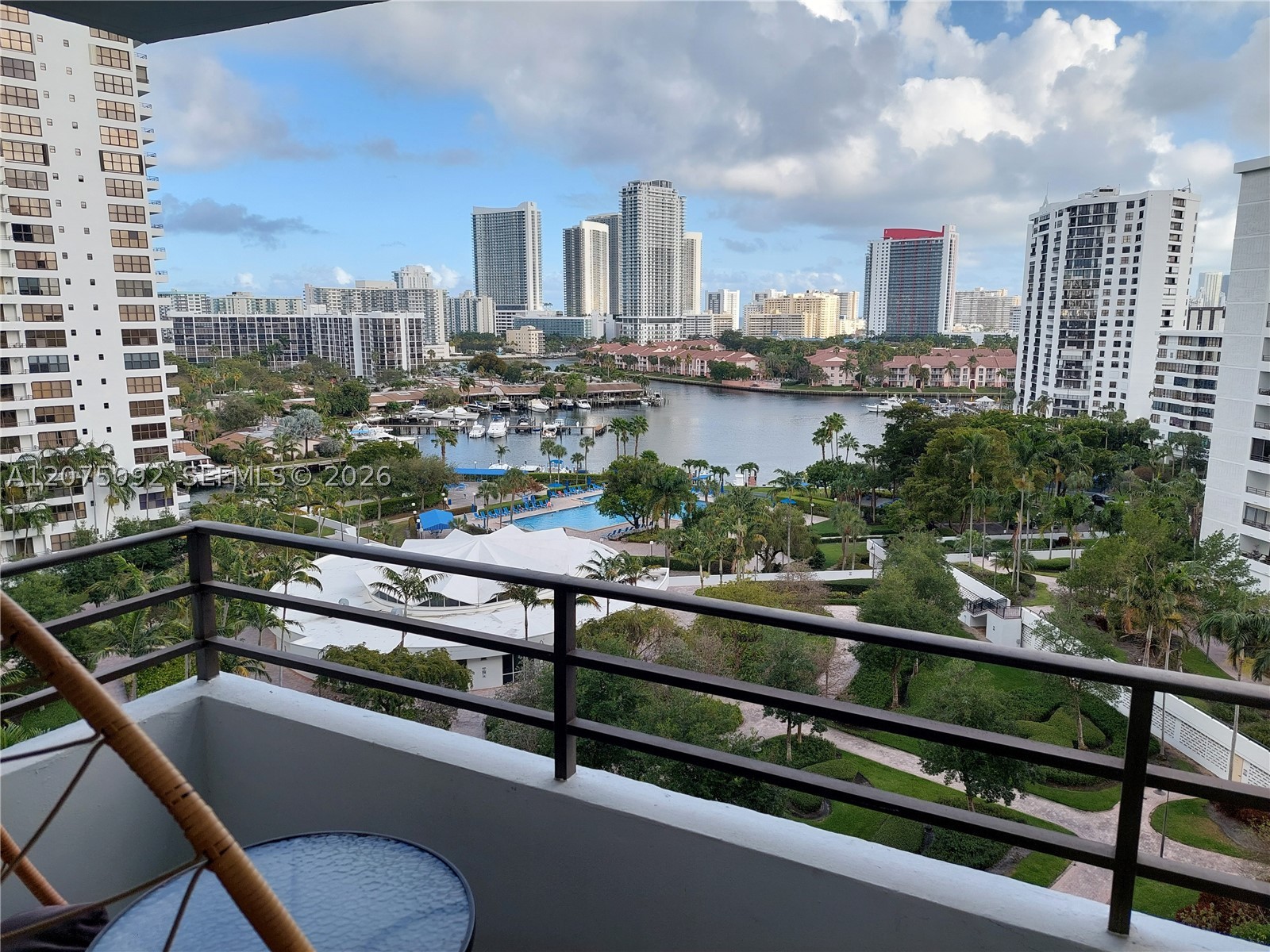 600 S Three Iss Blvd #1018