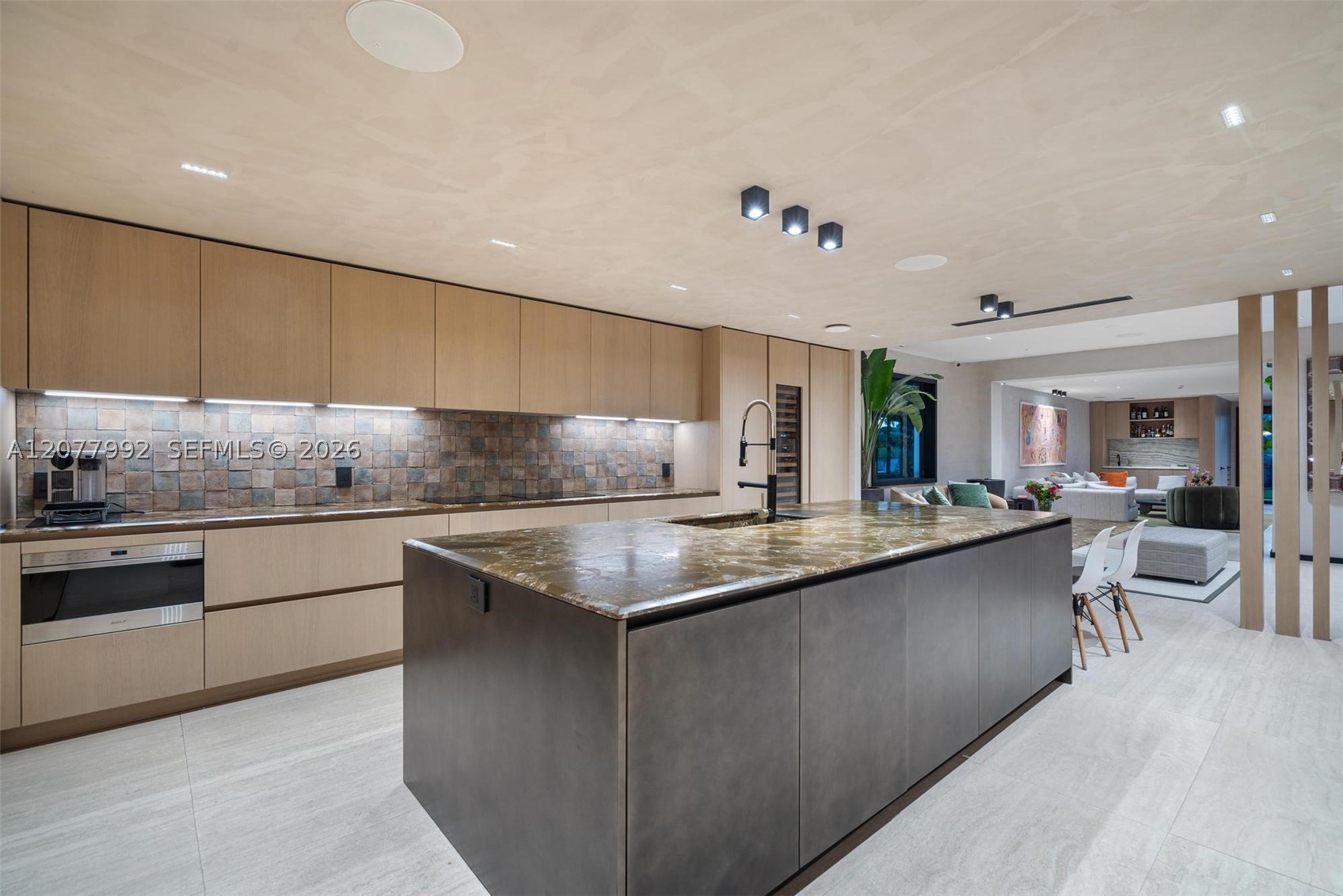 5170 La Gorce Dr Miami Beach, FL 33140