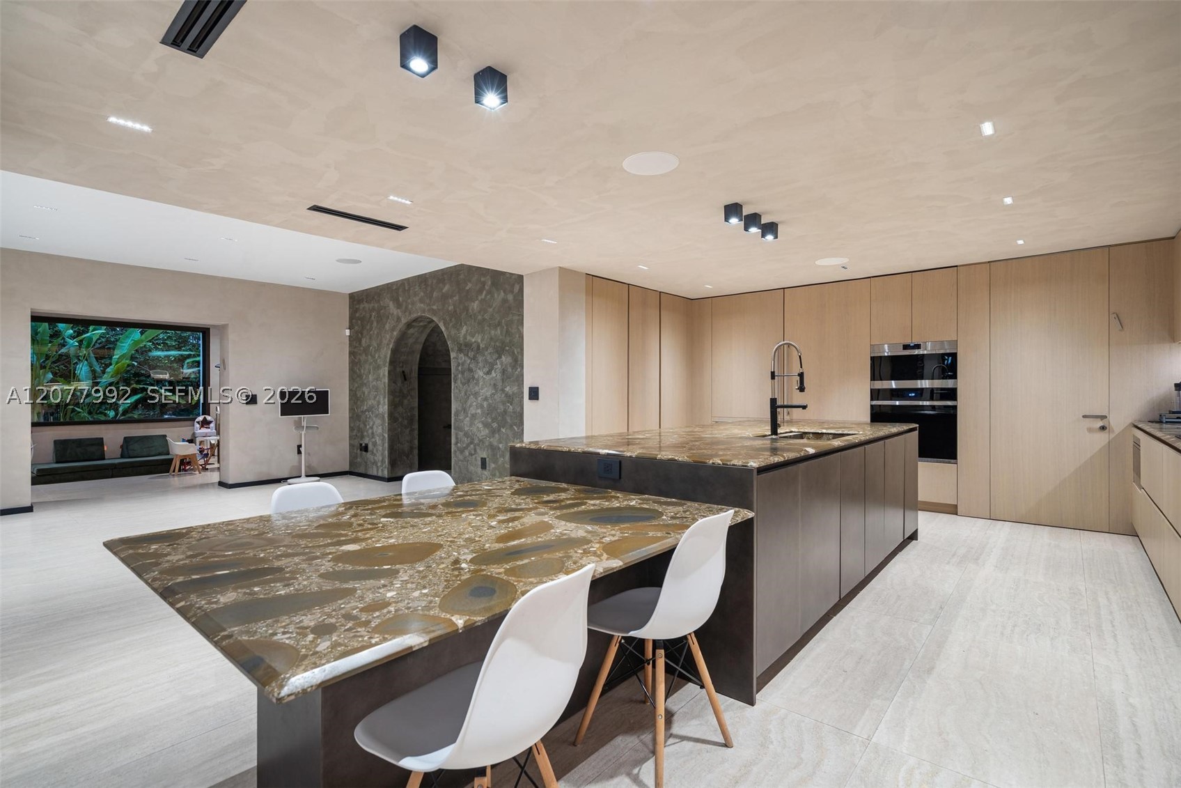5170 La Gorce Dr Miami Beach, FL 33140