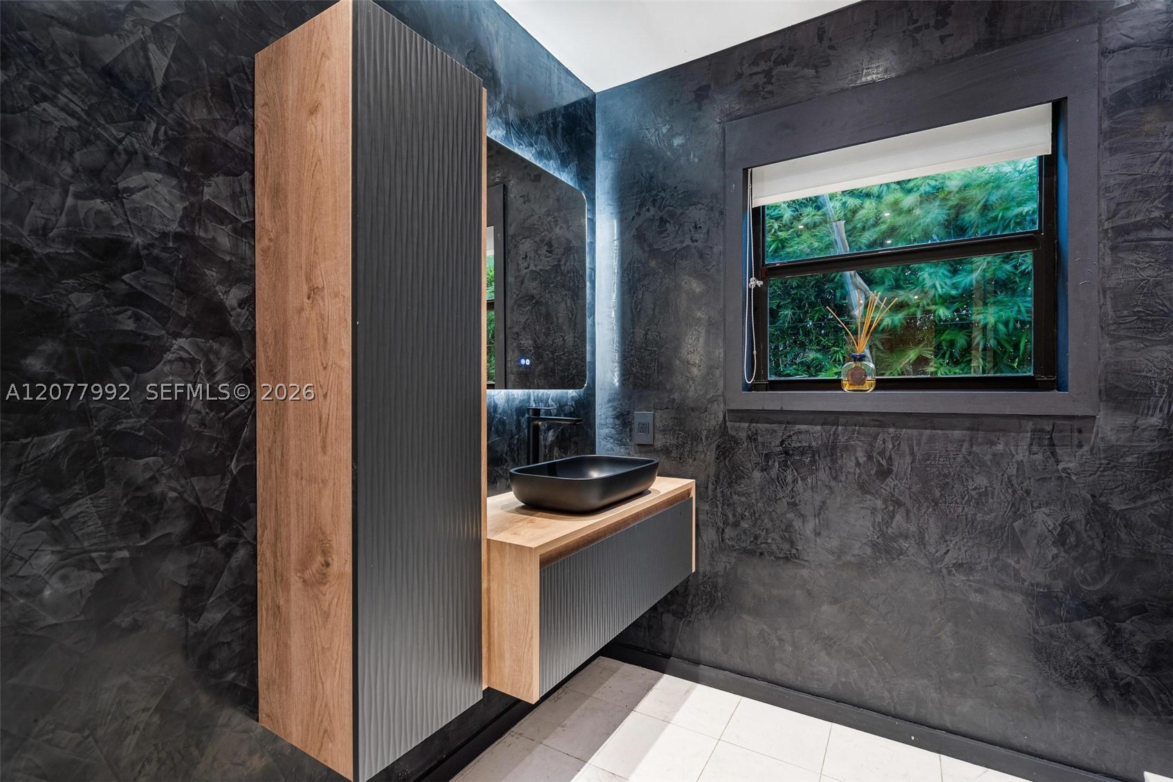 5170 La Gorce Dr Miami Beach, FL 33140