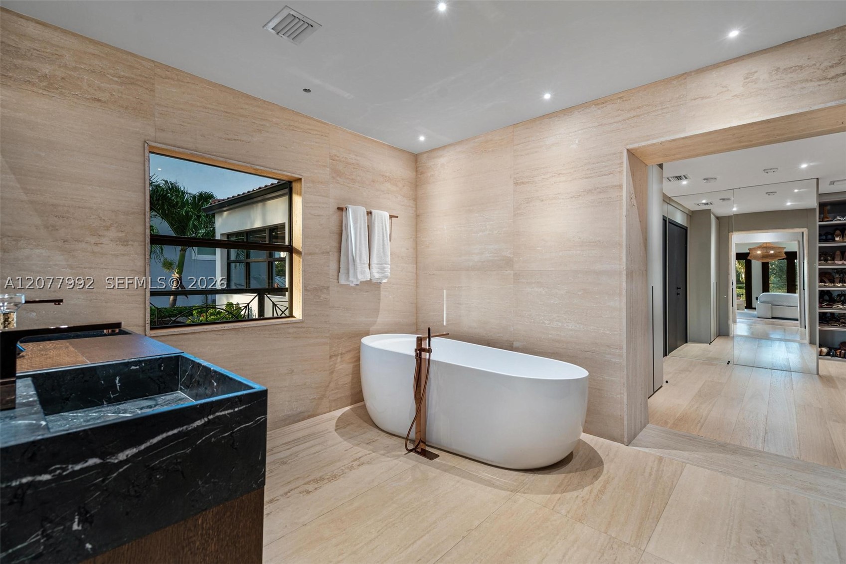 5170 La Gorce Dr Miami Beach, FL 33140