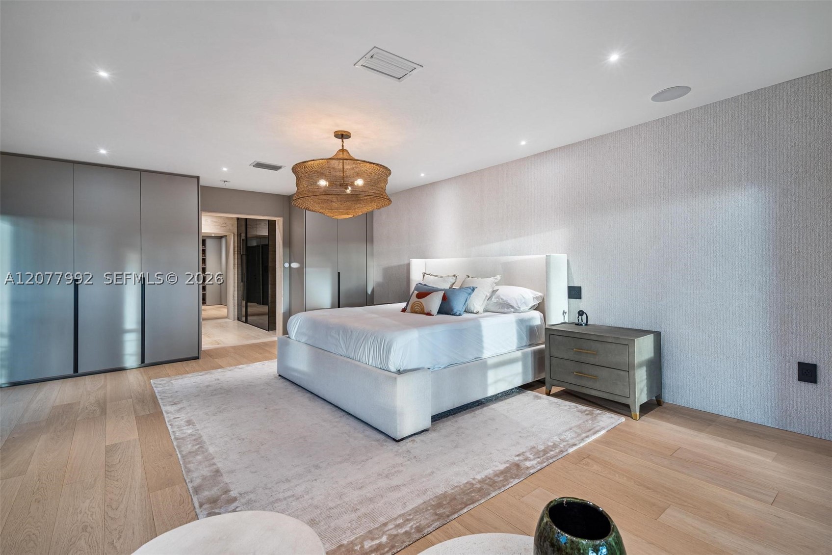 5170 La Gorce Dr Miami Beach, FL 33140
