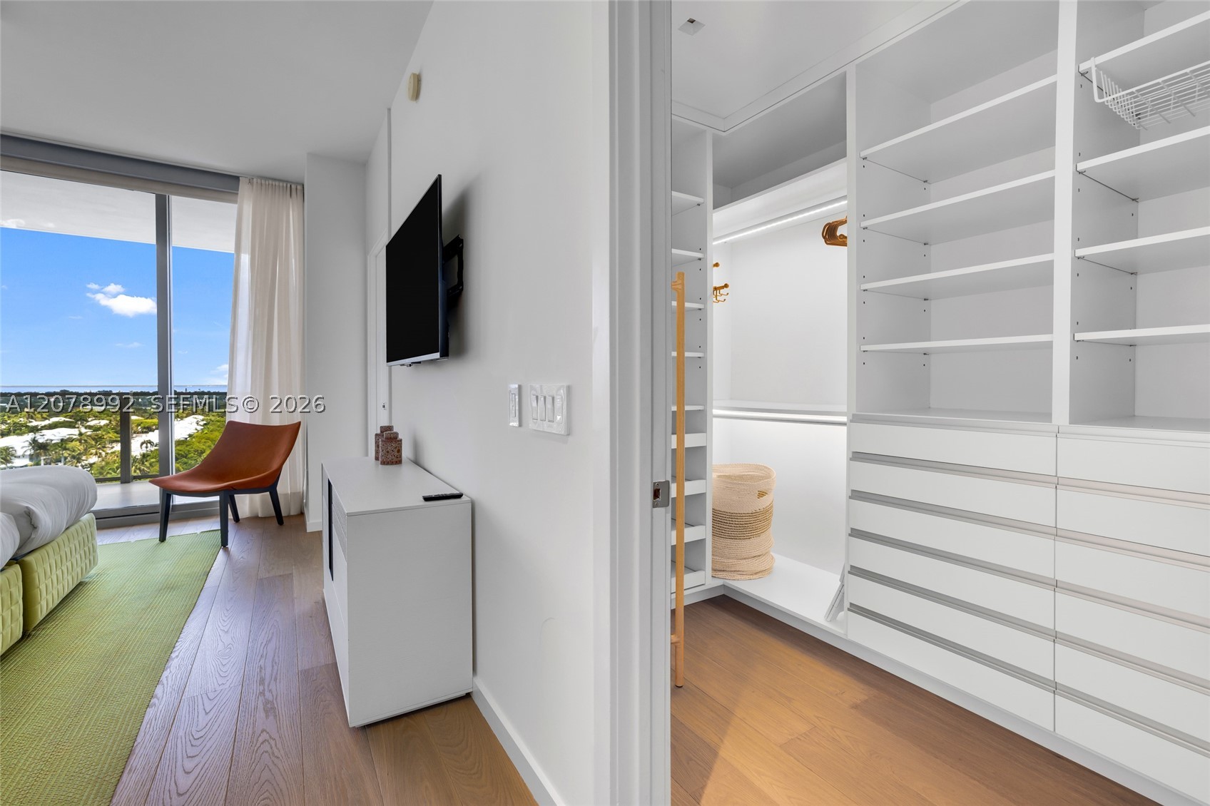 360 Ocean Dr #1102S Key Biscayne, FL 33149