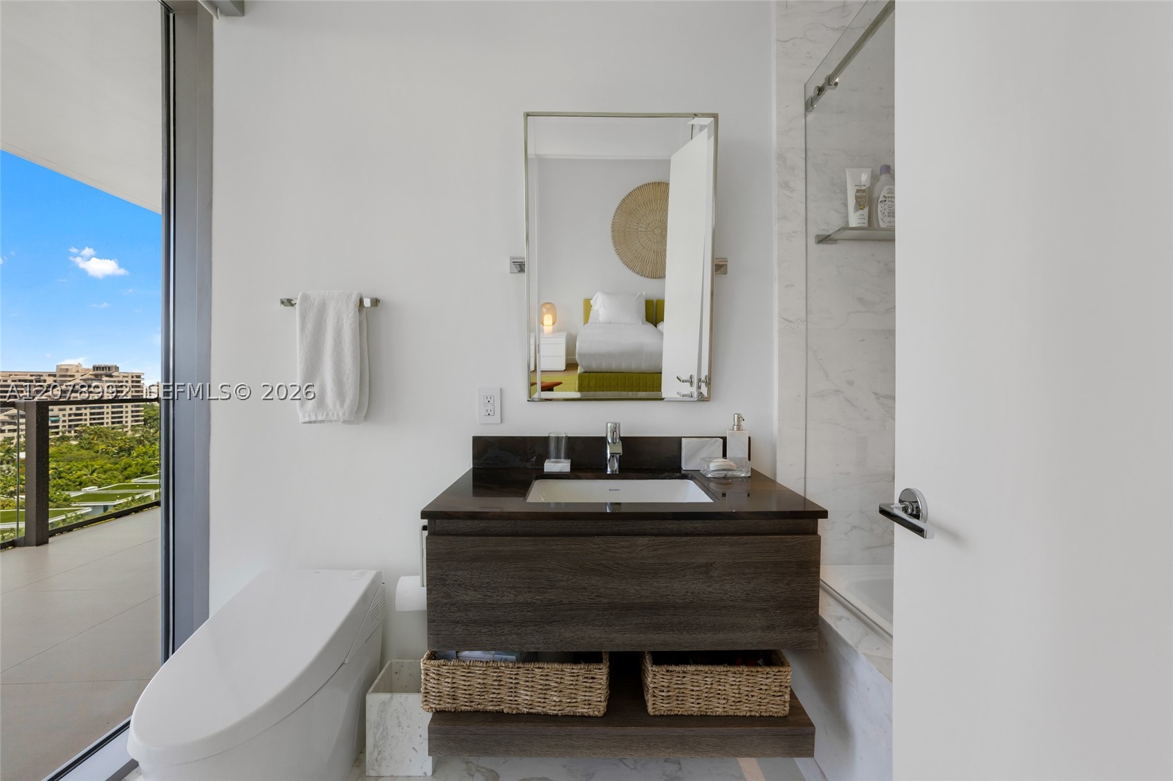 360 Ocean Dr #1102S Key Biscayne, FL 33149