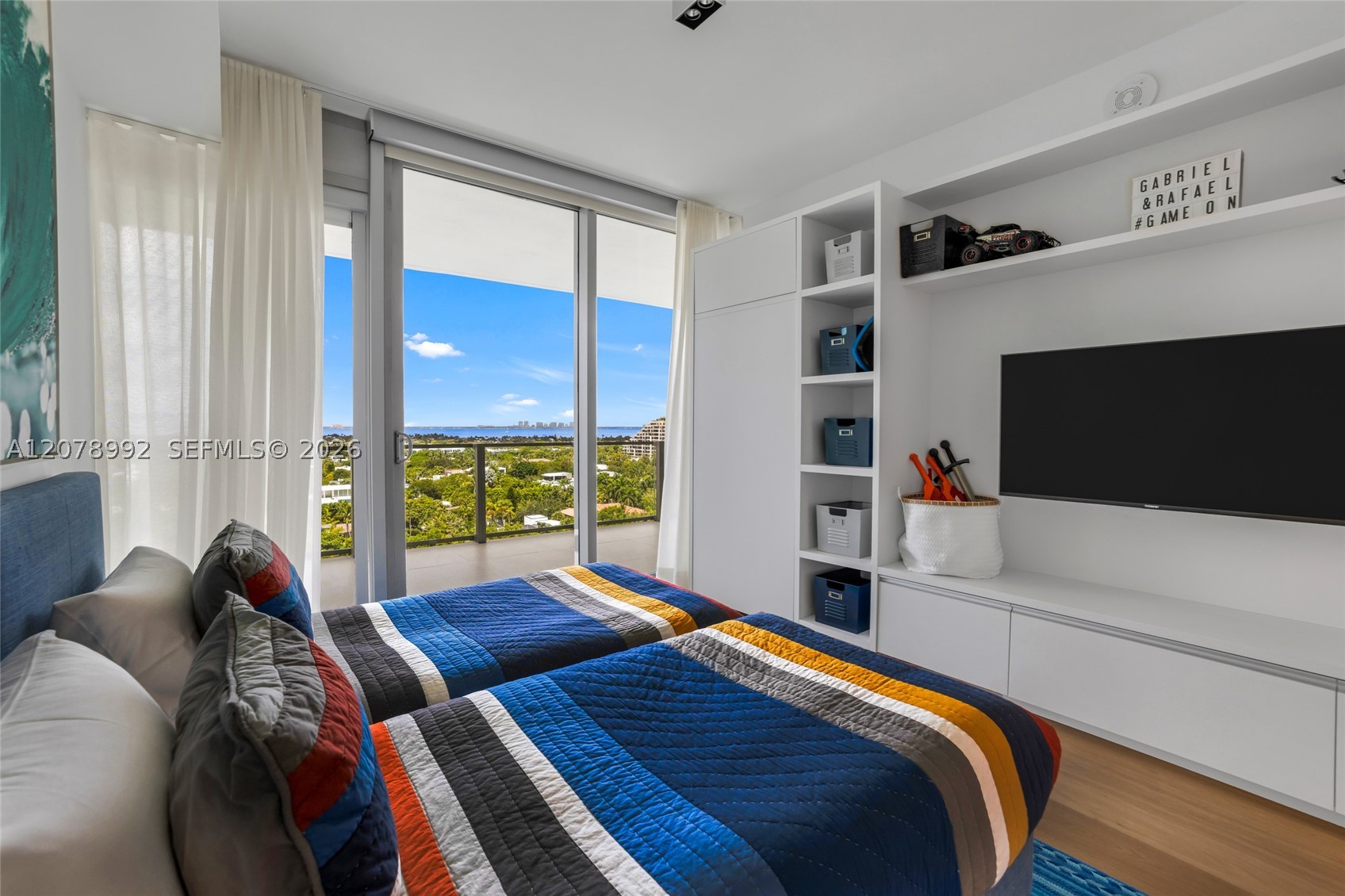 360 Ocean Dr #1102S Key Biscayne, FL 33149
