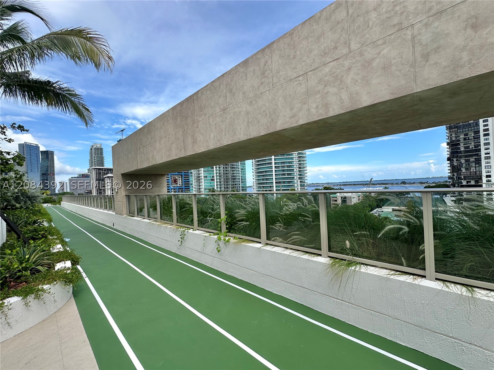 image 2200 Brickell43