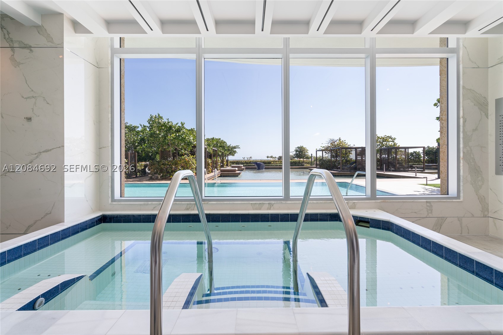 image Fendi Chateau Residences25