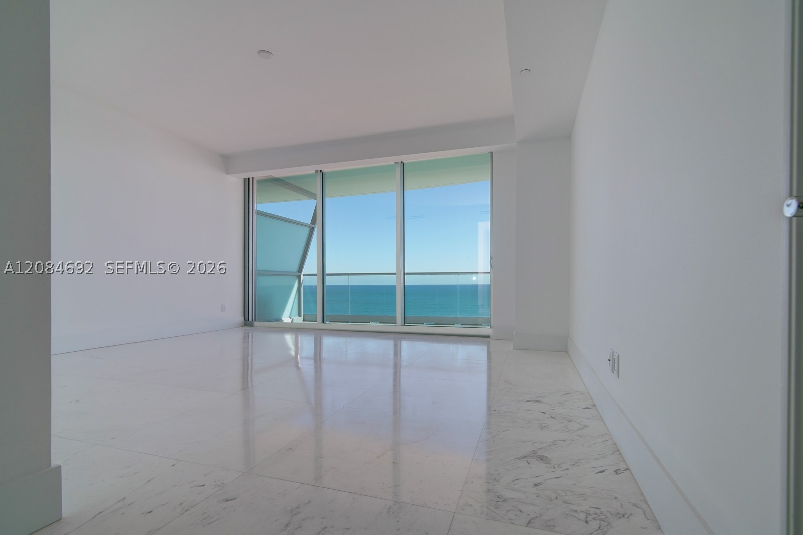 image Fendi Chateau Residences7